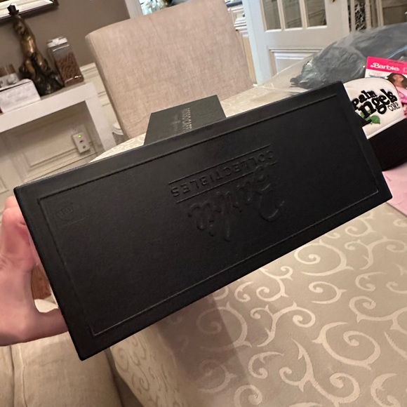 Harley-Davidson Barbie Doll with Motorcycle - Picture 4 of 4